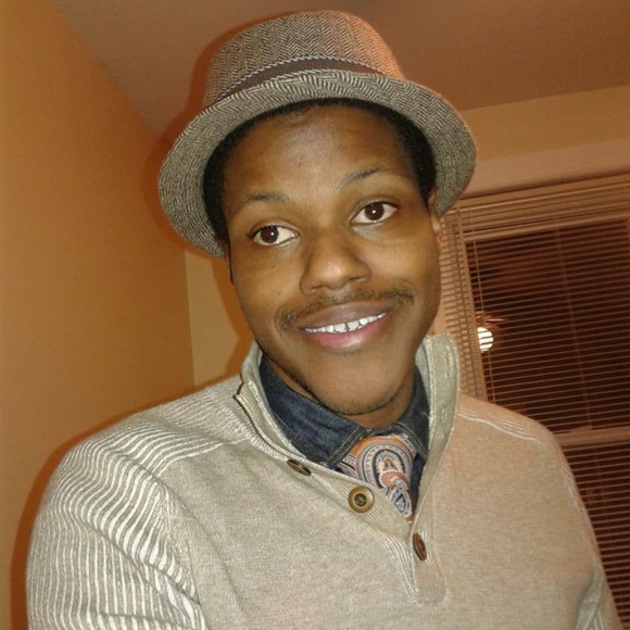 Confident's - Picture 12 of 15